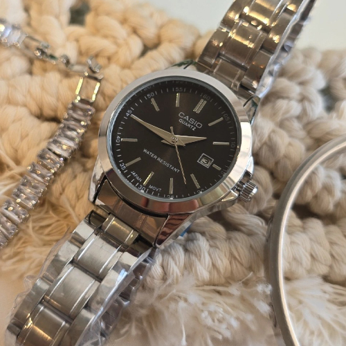  جزئیات ساعت مچی زنانه طرح کاسیو (Casio) مدل صفحه گرد 